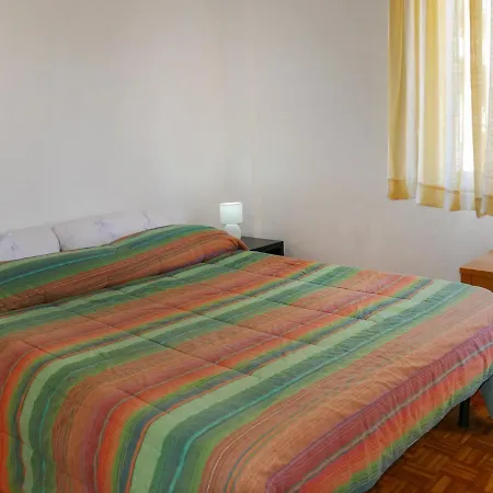 Lägenhet Locazione Turistica Mirella *